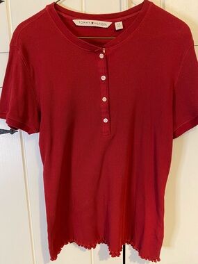Tommy Hilfiger Red Ribbed Fitted Henley T-Shirt with Lettuce Edge Hem. Large.